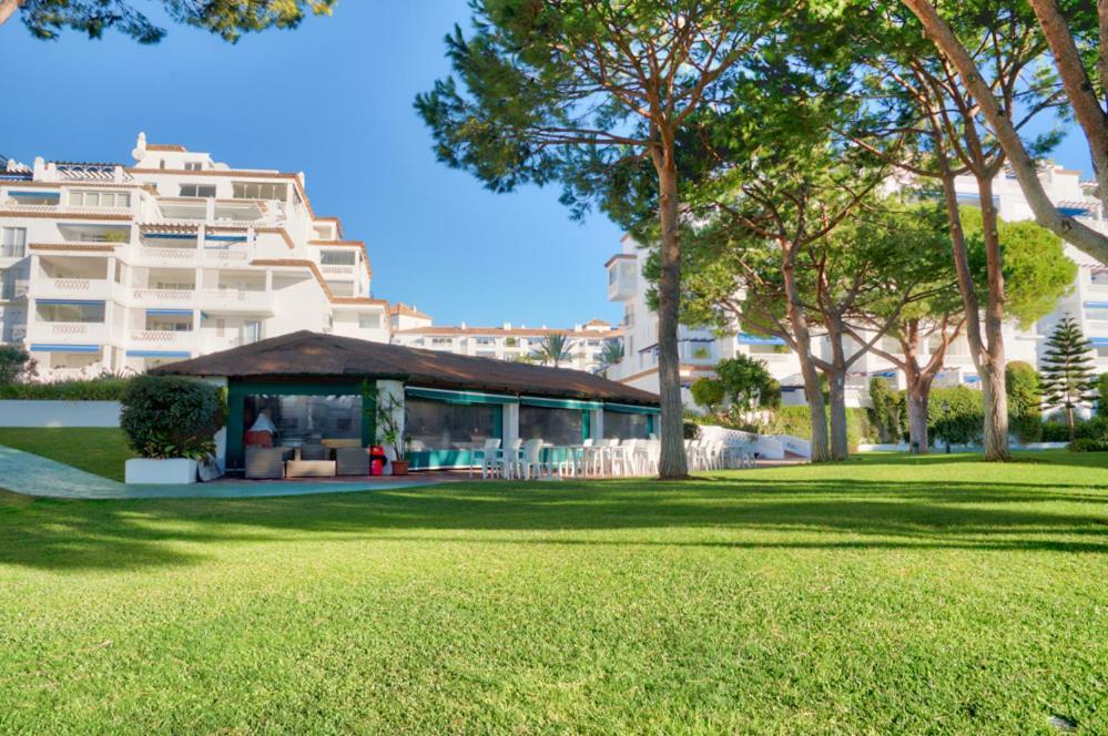 Playas Del Duque, Puerto Banus, Golf .Playa Y Compras Lejlighed Marbella Eksteriør billede