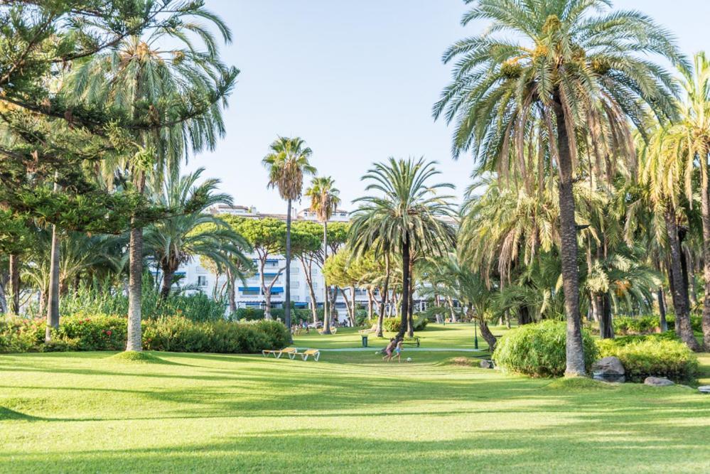 Playas Del Duque, Puerto Banus, Golf .Playa Y Compras Lejlighed Marbella Eksteriør billede