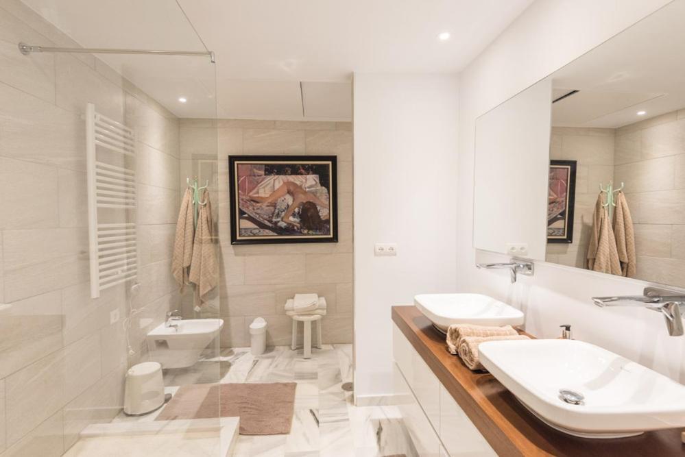 Playas Del Duque, Puerto Banus, Golf .Playa Y Compras Lejlighed Marbella Eksteriør billede